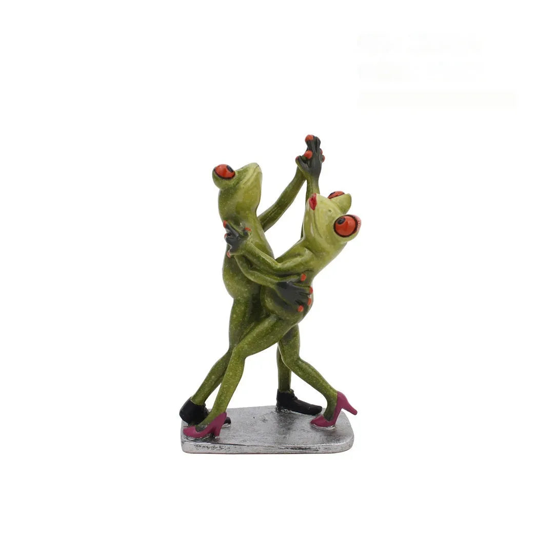 Pastoral style resin frog figurine decoration for shelf display