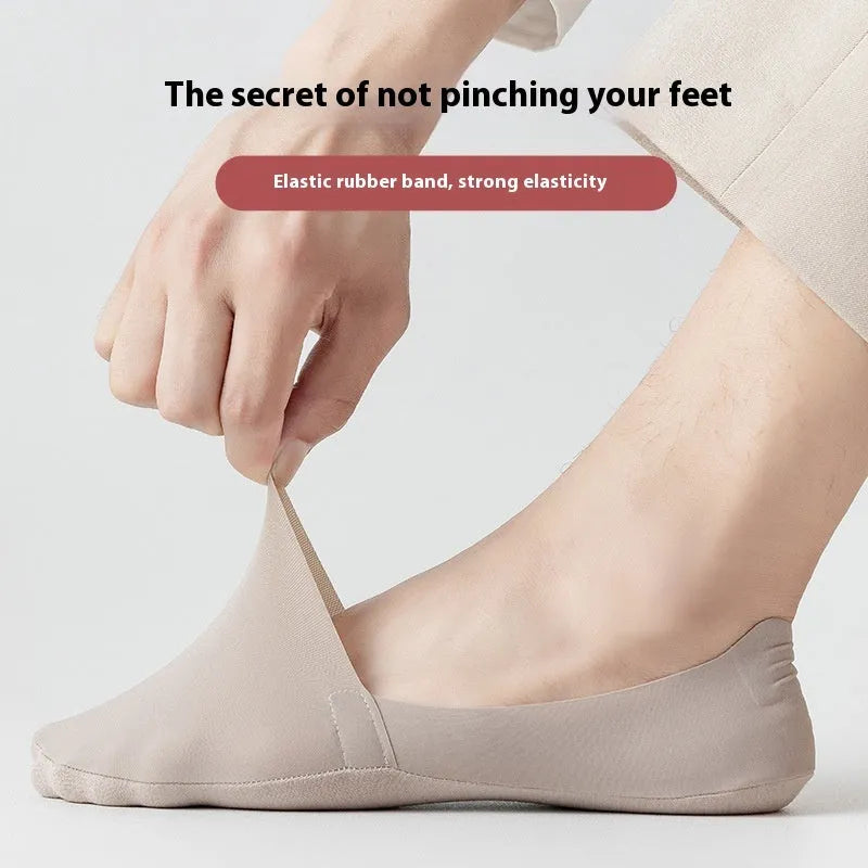 Men's seamless ankle socks in cotton and ice silk fabric, shown in multiple colours including black, grey, navy, and white.
