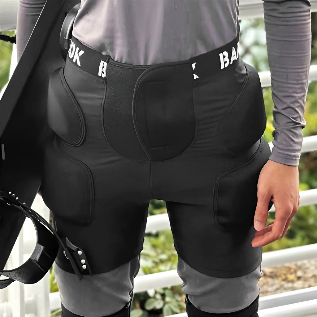 Black adult hip protection pad for roller skating and skateboarding with NBR foam padding