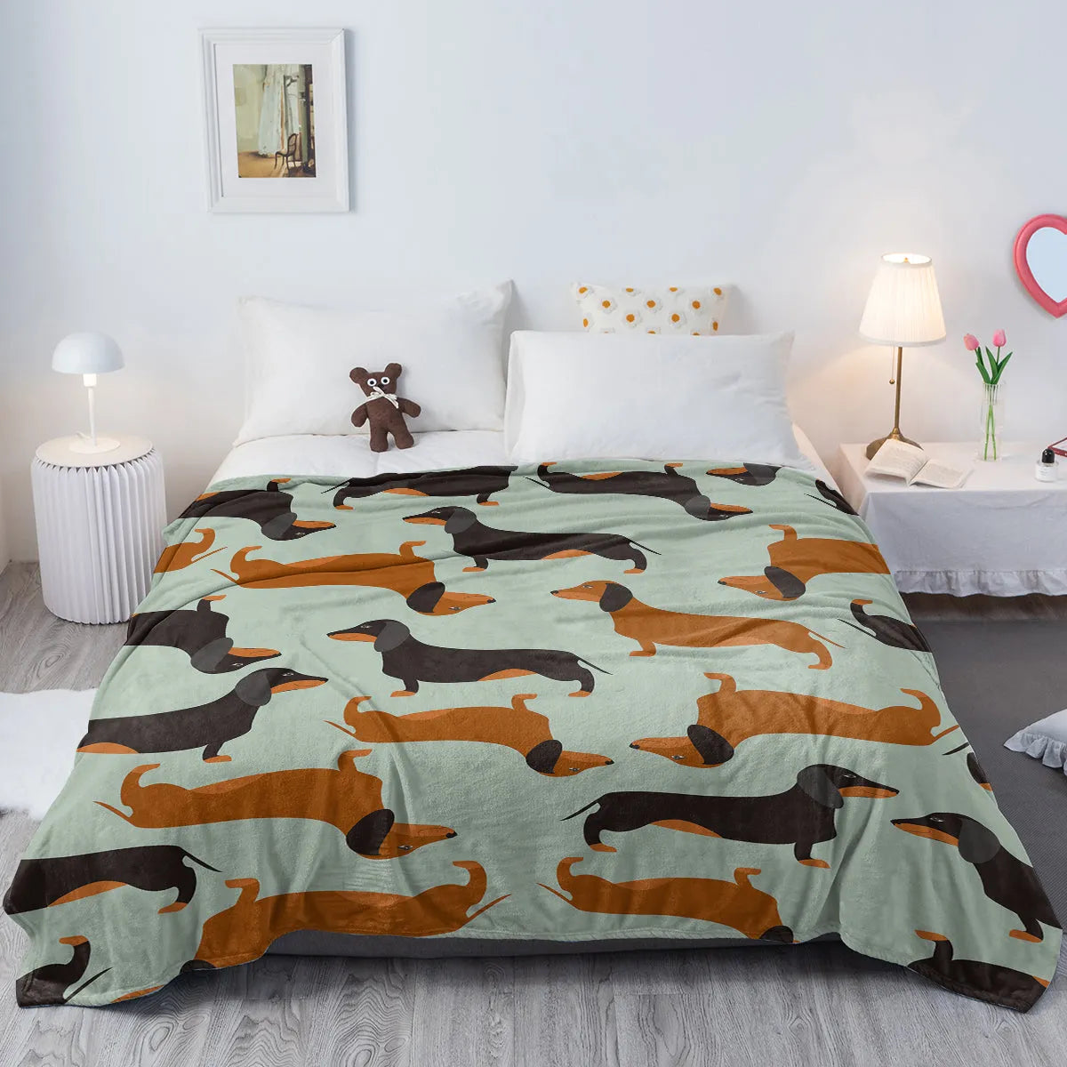 Green flannel sausage printed blanket with pet theme, 75x100cm, soft fluffy throw for sofa or beach camping