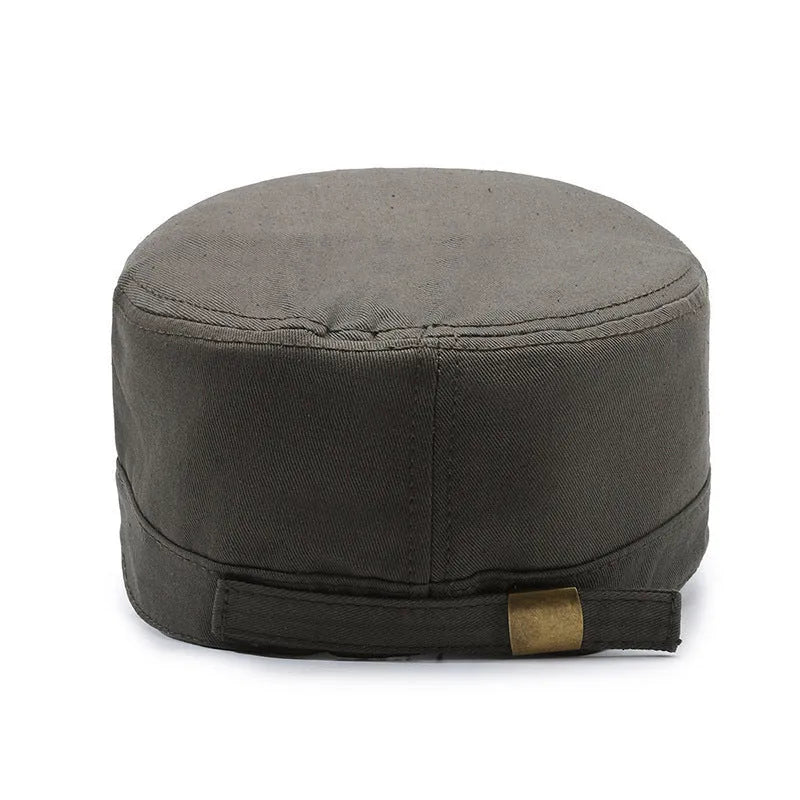 Men's adjustable cotton flat-top peaked cap in army green colour with English letter detail