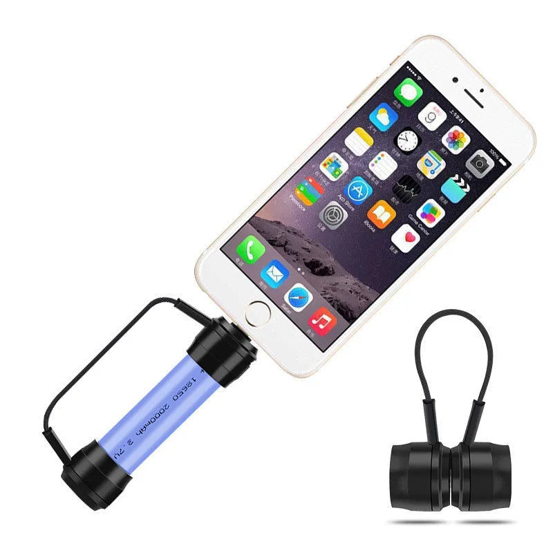 Mini portable keychain emergency charger with 18650 lithium battery for mobile phones