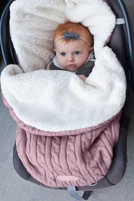 Envelope baby stroller sleeping bag in a plain colour with thick filling for winter.