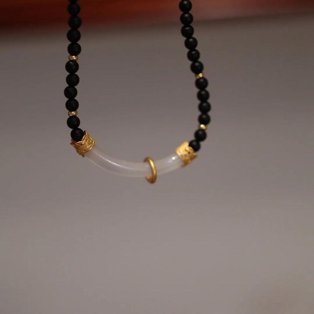 Natural frosted black agate and white chalcedony necklace with 925 silver U-shaped pendant on ball bead chain