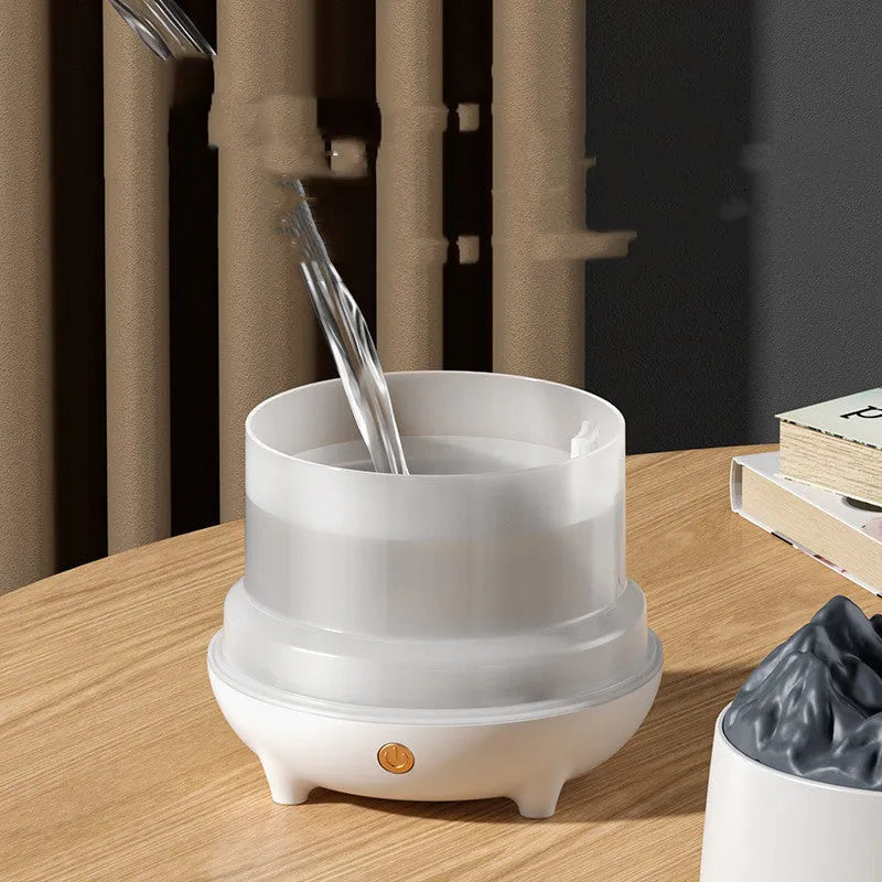 Volcano-shaped USB humidifier in black colour with mist output