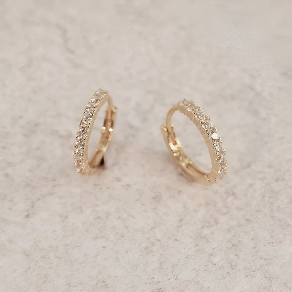 925 silver diamond-embedded geometric round ear ring for women in gold and white gold colour