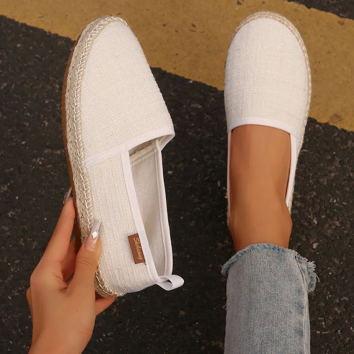Casual fisherman shoes with canvas upper and rope bottom in beige colour