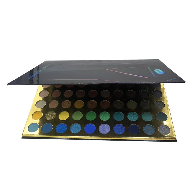 70 colour eyeshadow palette with matte and pearlescent shades in a compact case measuring 30x22x1.5cm