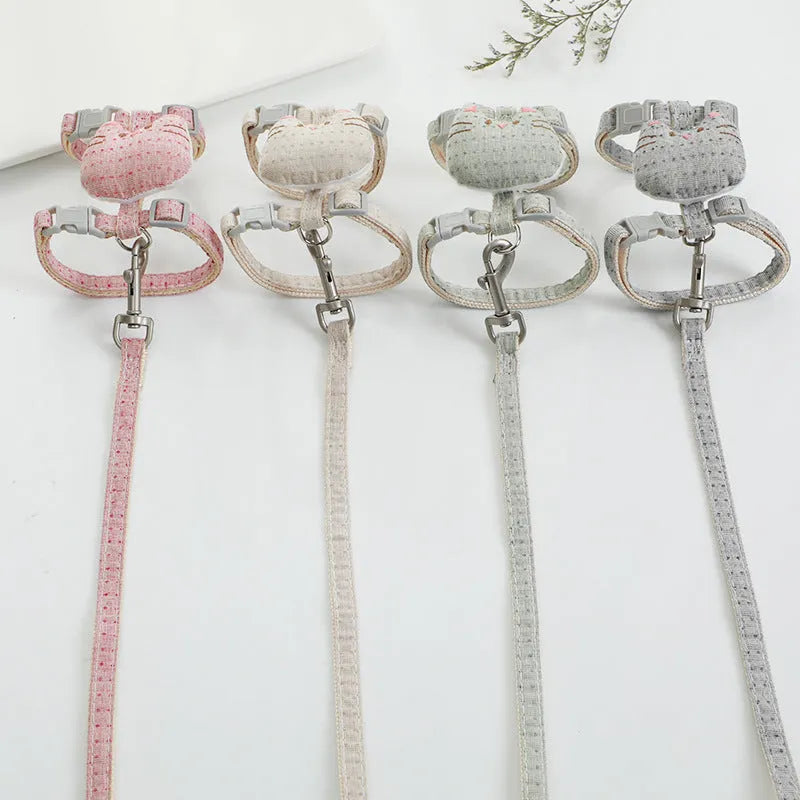 T-shaped cloth cat pulling rope in beige colour suitable for cats up to 8kg