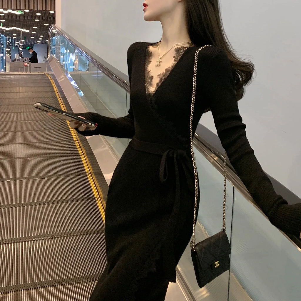 Black women's slim fit woolen skirt with princess dress silhouette