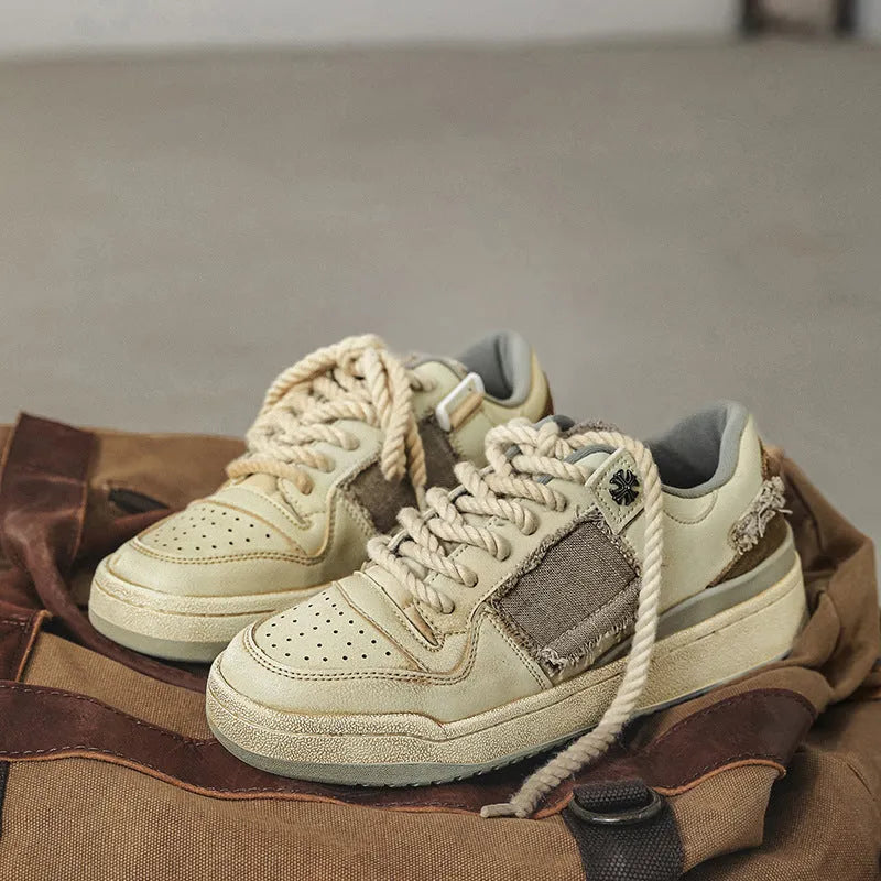 Beige vintage style skateboard sneakers with round toe and rubber sole