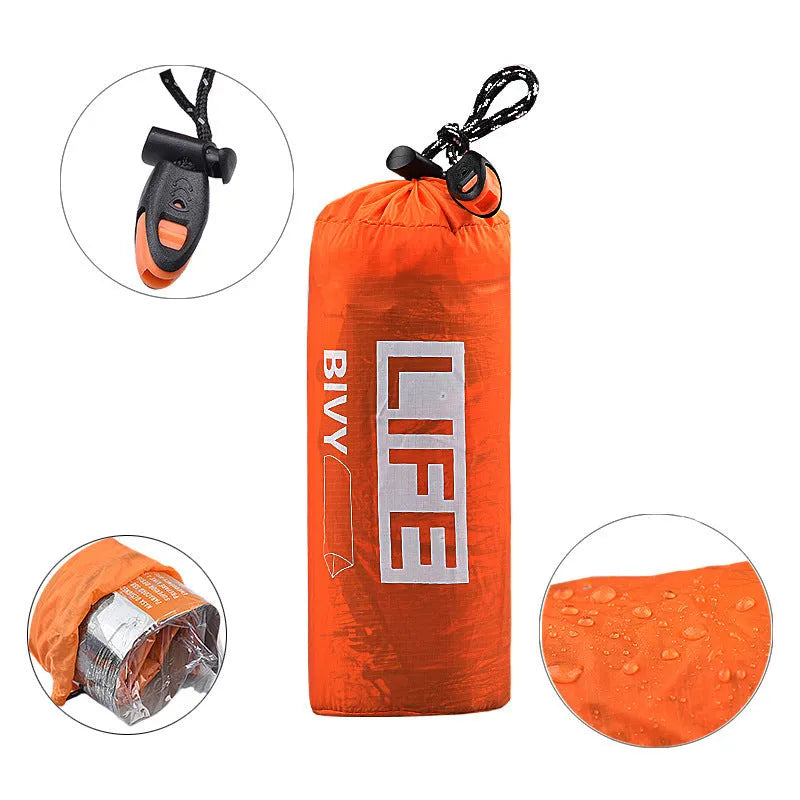 Outdoor single layer warm tent in PE aluminium foil, envelope style, with outer carry bag
