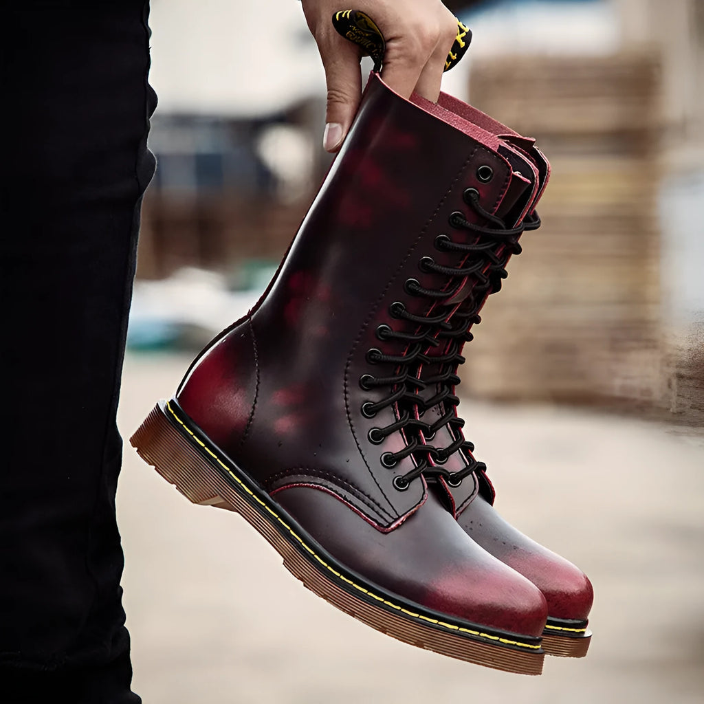 Men's black leather lace-up casual shoes with flat heel and round toe on a white background.