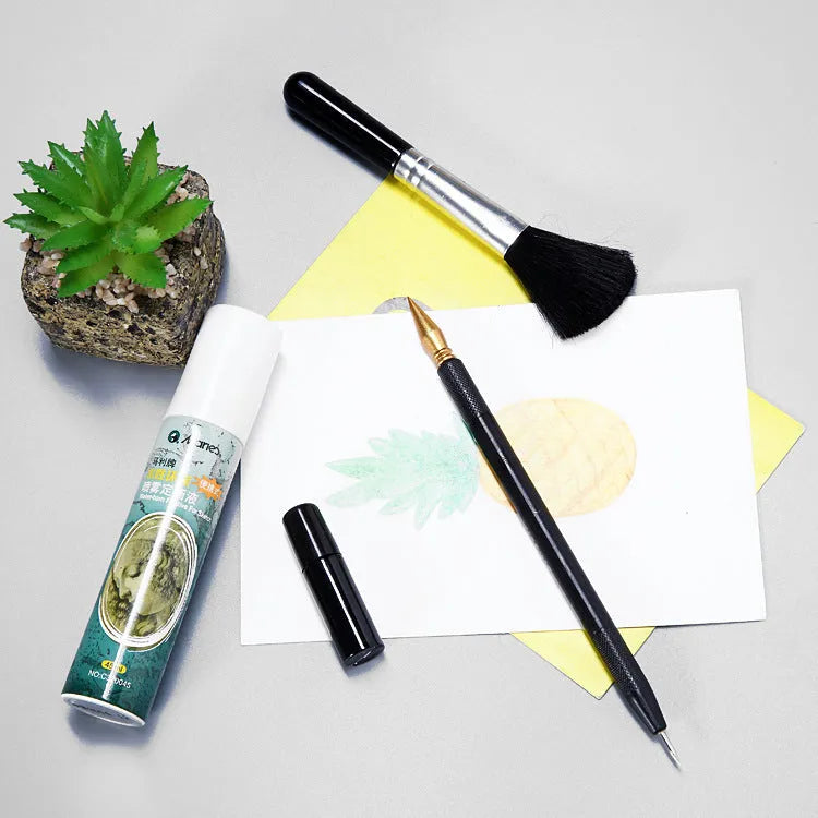 Scraping painting tools set with white card, healing pens, and log photo frame