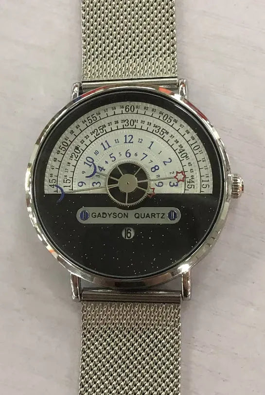 Men's M-1288 sports wristwatch with round 40mm dial, alloy case, and quartz movement