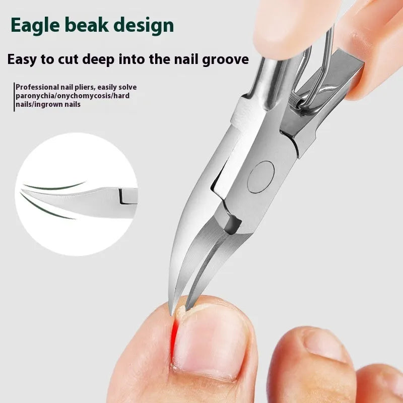 Bevel groove nail clippers in choice of five colours: black, red, blue, pink, white.