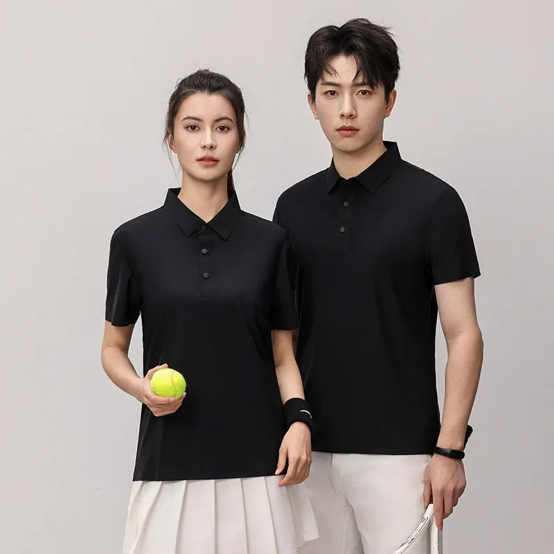 Men's solid colour short sleeve polo shirt in a loose fit for summer sports and leisure.