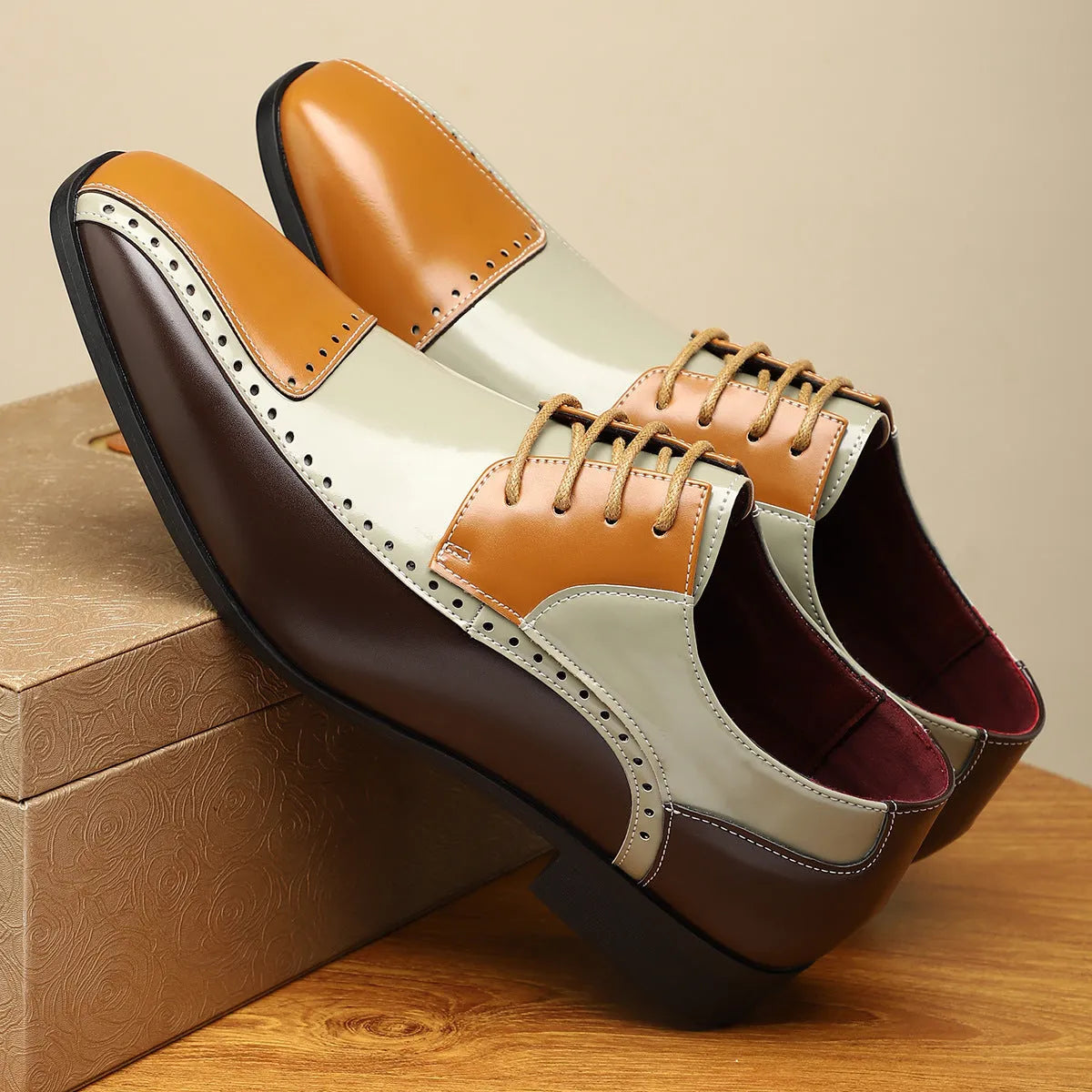 Men's artificial PU leather business shoes in black, green and purple colours with low-top design