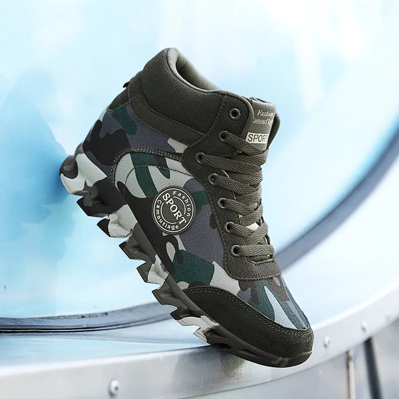 Women's green camouflage canvas sneakers with rubber outsole