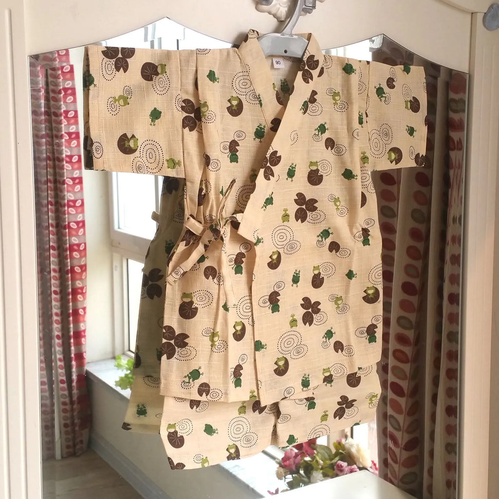 Child's beige cotton yukata with little frog print, short sleeves
