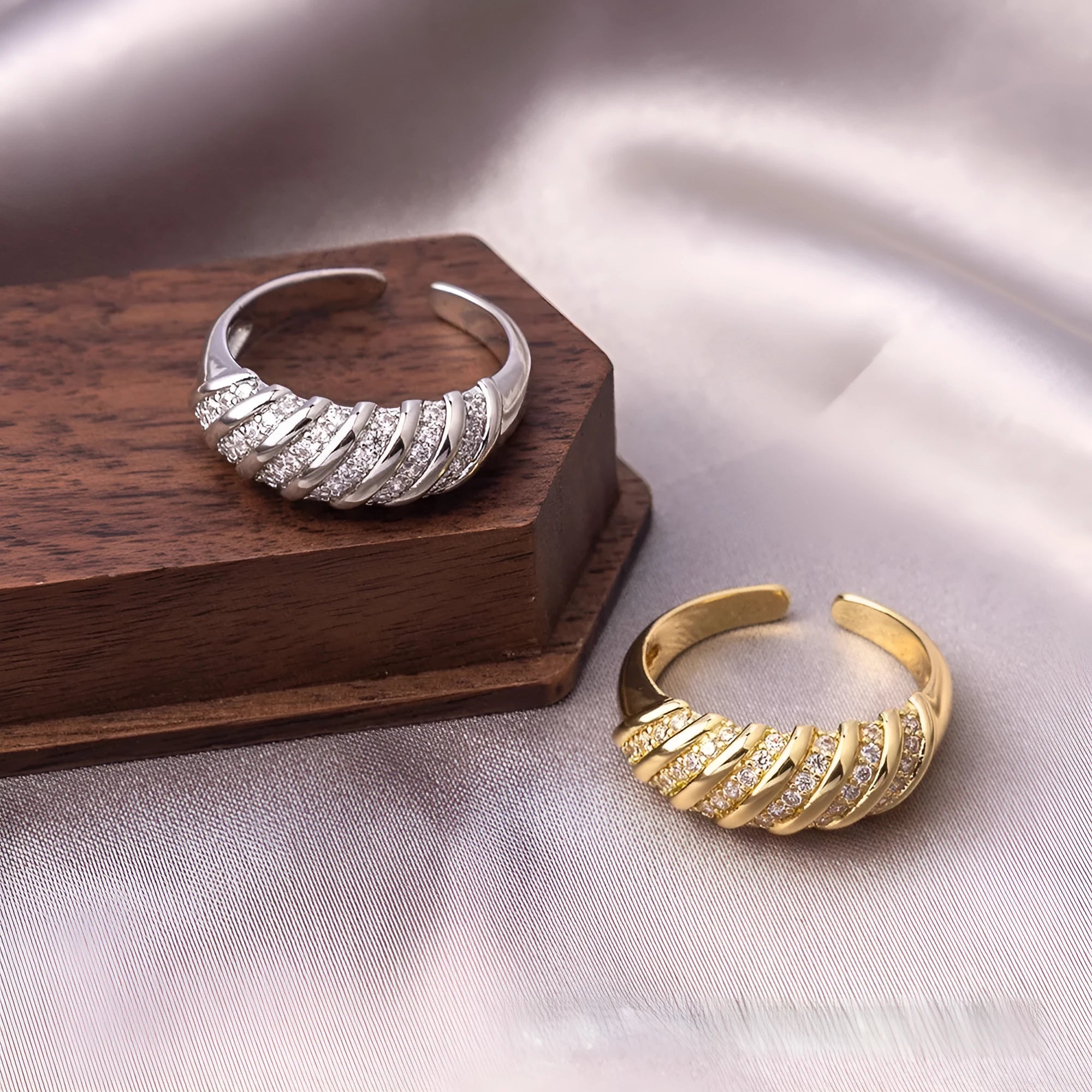 Copper ring with zircon ornament, adjustable open mouth design, electroplated gold finish, retro style