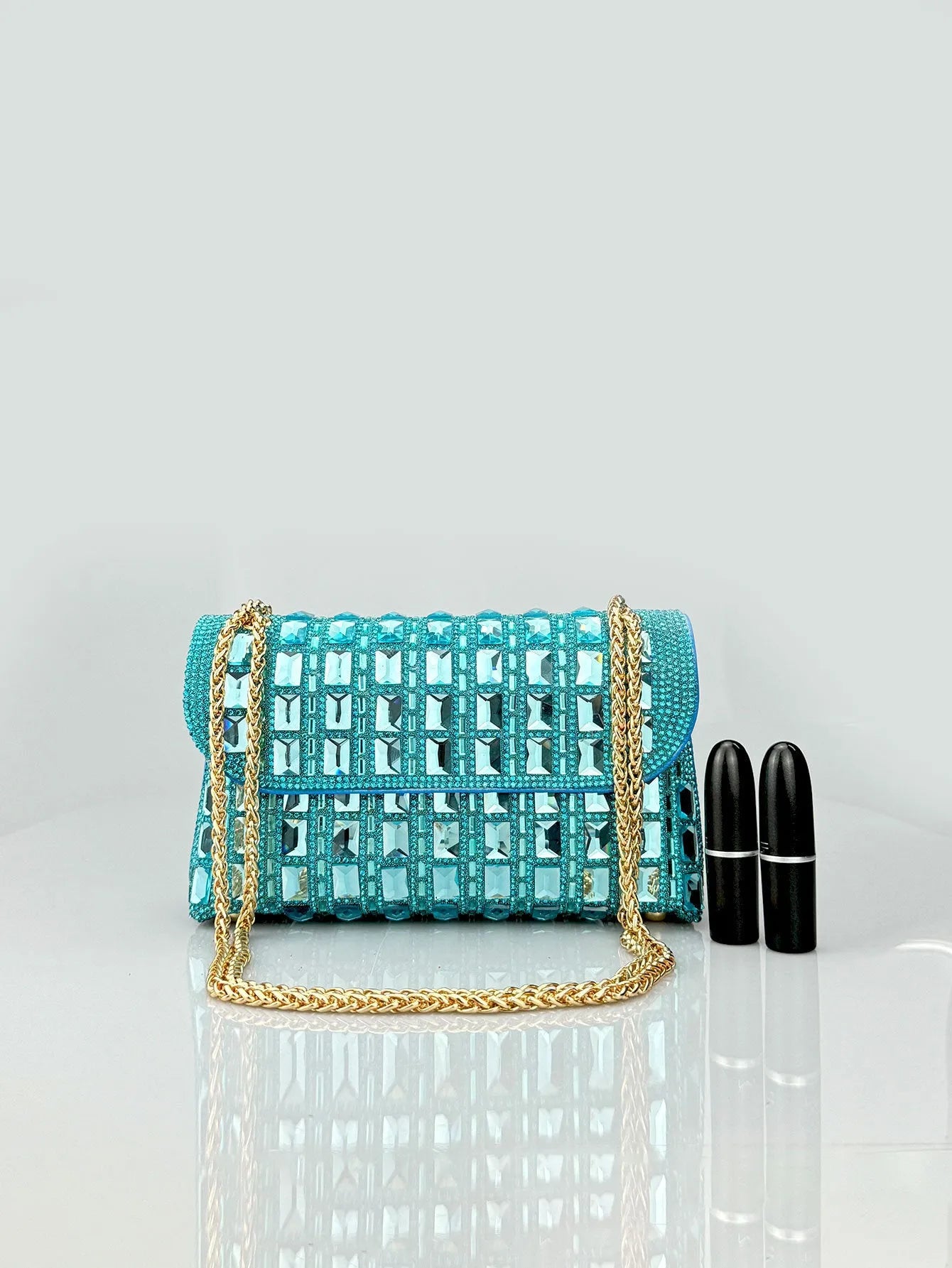 Silver rhinestone chain clutch bag with diamond decorations and phone pocket in horizontal square shape