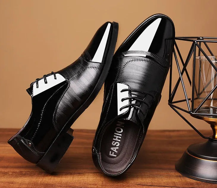 Men's black pointed toe dress shoes with low top and rubber sole, size 38-48