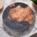 Wooden coaster with heat-insulating resin top in round green, black, or square black options.