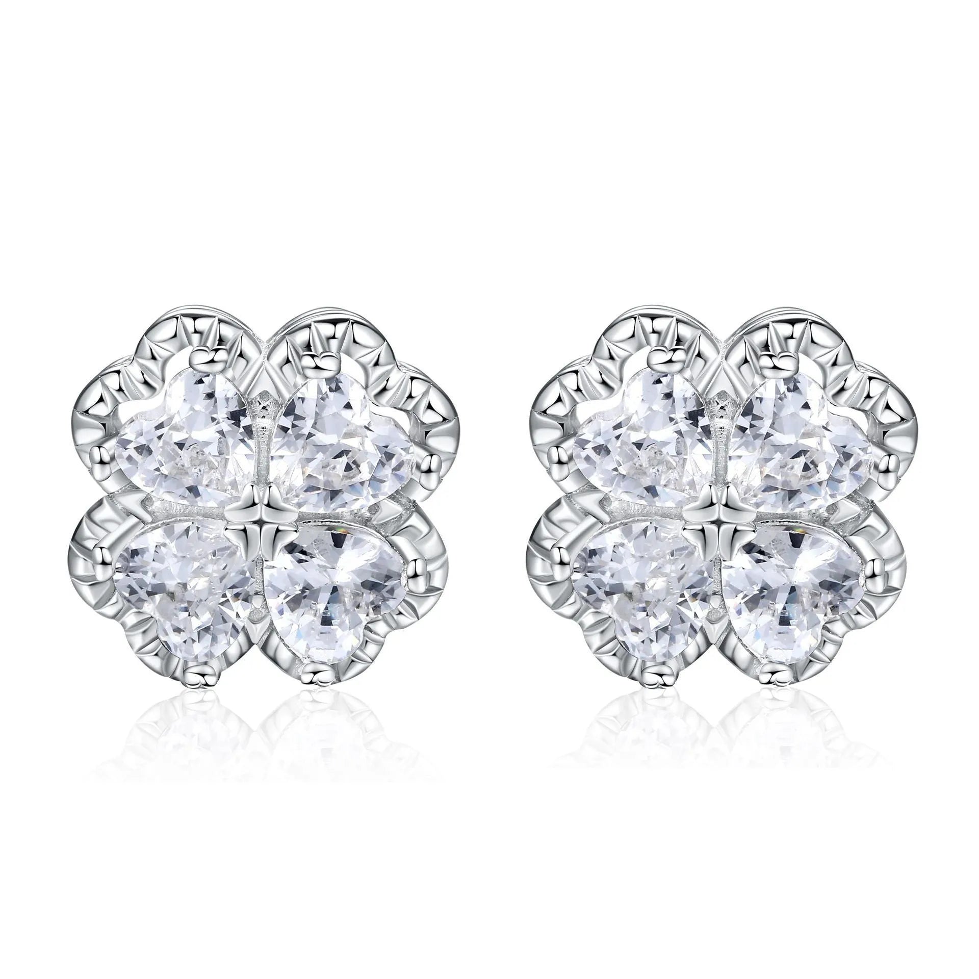 Women's heart-shaped zircon earrings with four-leaf clover design in white gold coloured silver