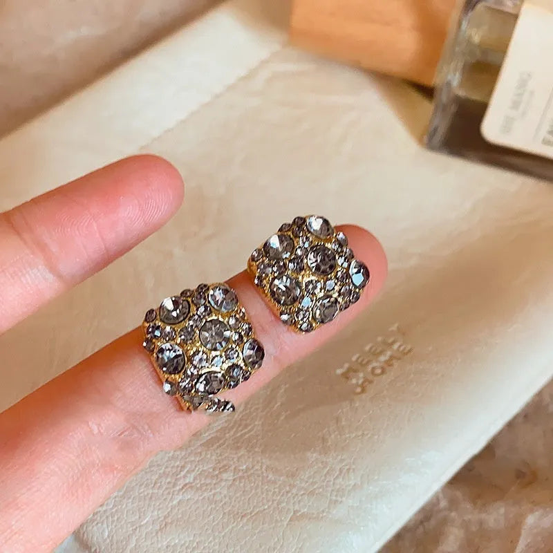Pair of black full diamond micro inlaid zircon square earrings in E6449 gold for women, geometric chamfered style