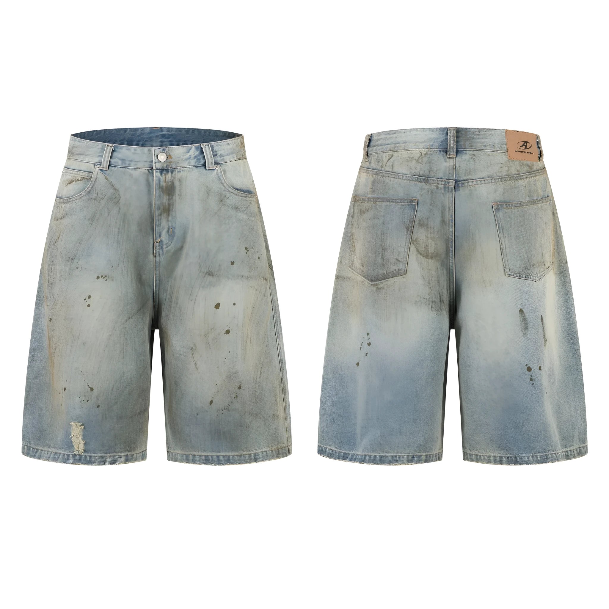 Blue cropped denim middle pants with straight leg and zipper fly on a model