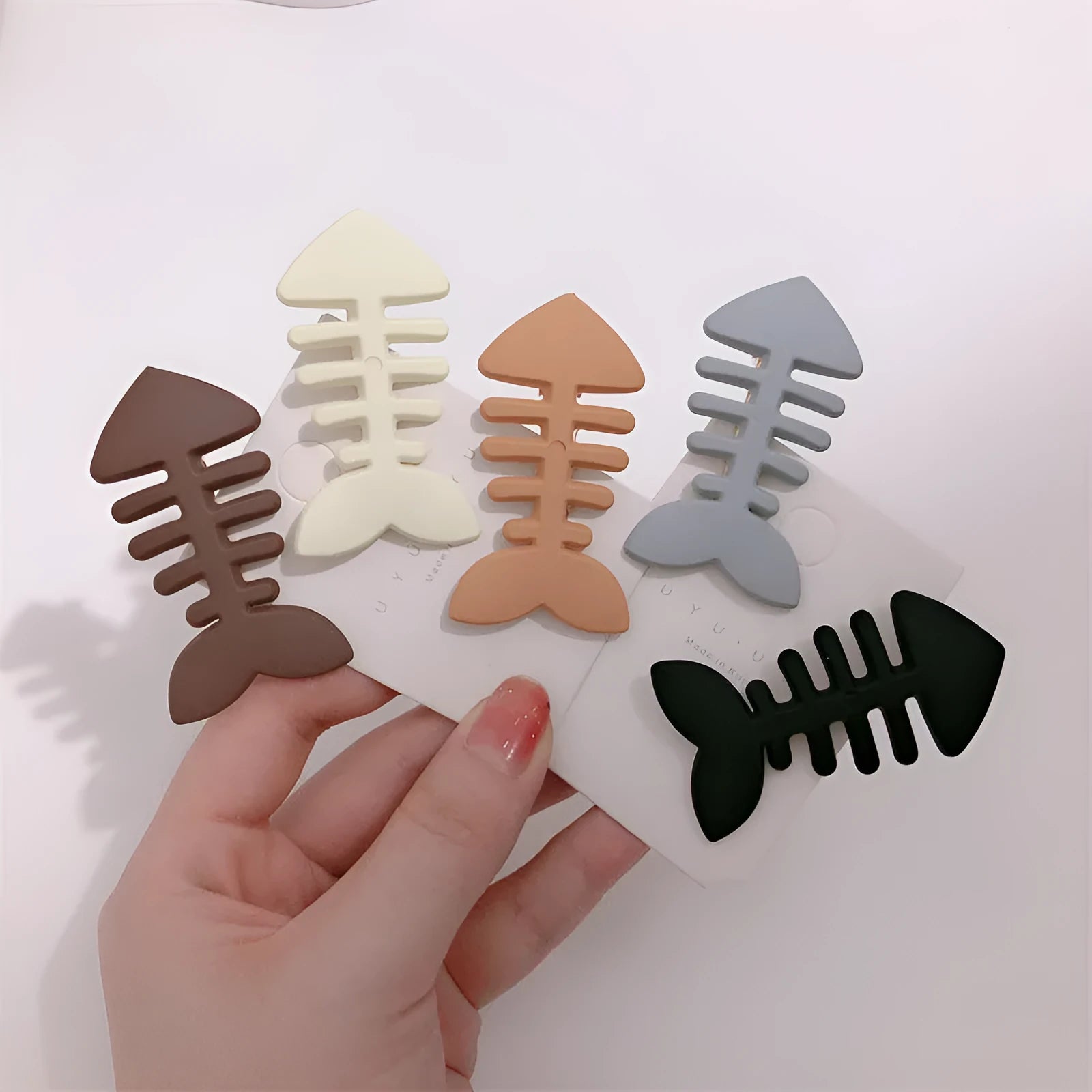 Minimalist fishbone design hair barrette in candy colour with duckbill clip