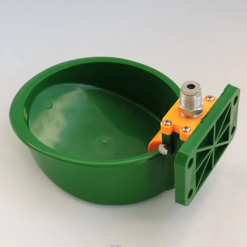 Green plastic automatic drinking water bowl for sheep and pigs with water-saving design