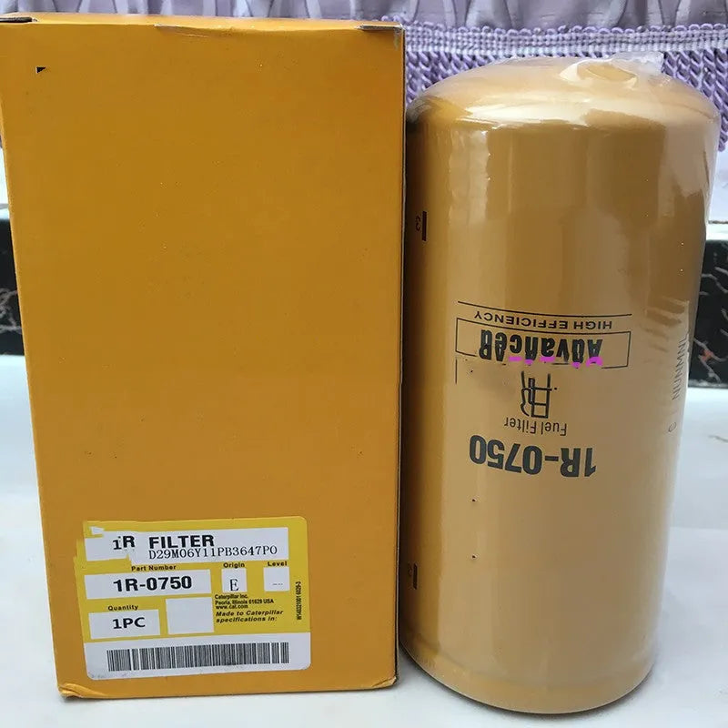 1R-0750 specification fuel filter element with filter paper construction.