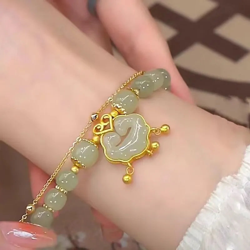 Green women's safety lock pendant bracelet with double-layer Xiangyun design and electroplated finish