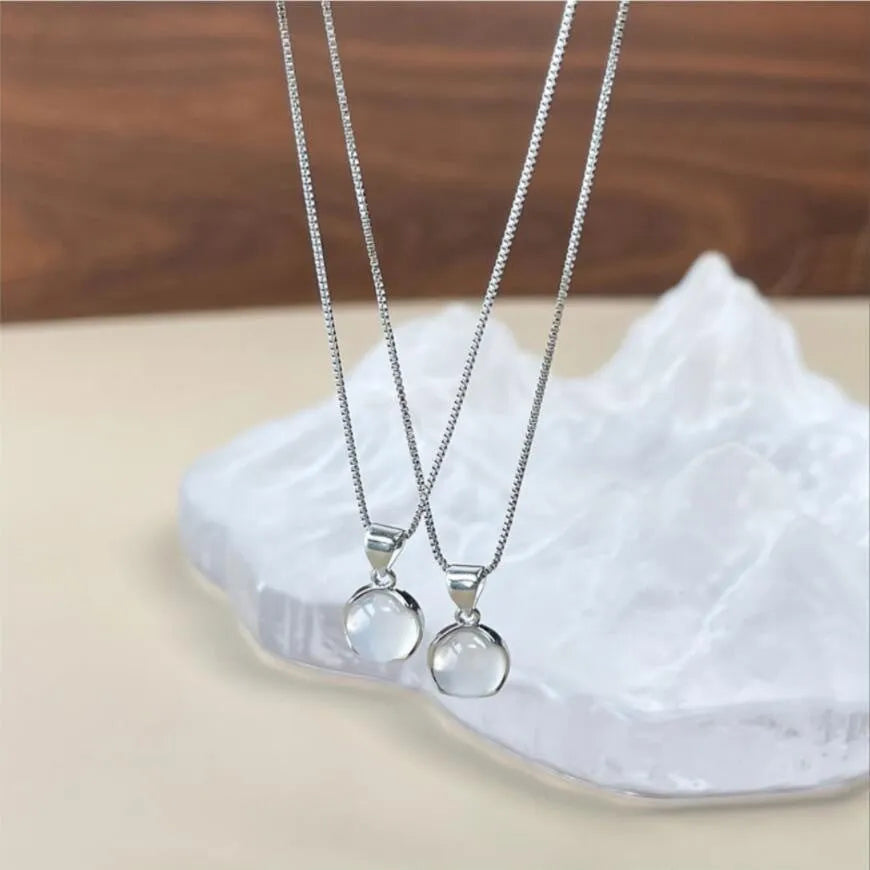 Korean-style oval pendant necklace with artificial crystal centrepiece on adjustable 21-50cm chain