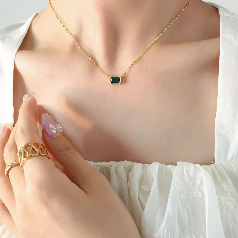 Women's gold geometric quadrilateral pendant necklace with LVzuan crystal inlays on chain