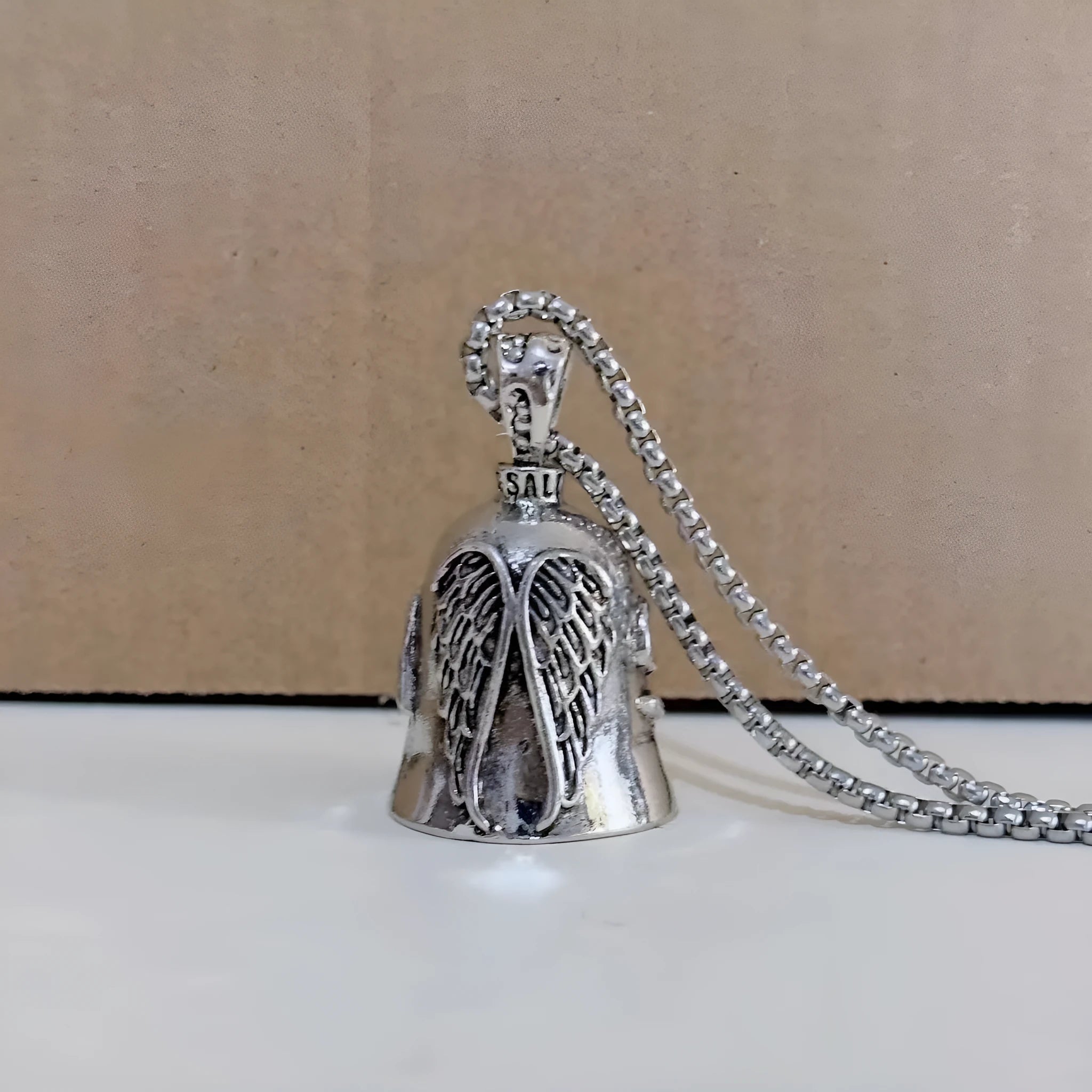 White vintage angel feather necklace and matching keychain set with electroplated alloy construction
