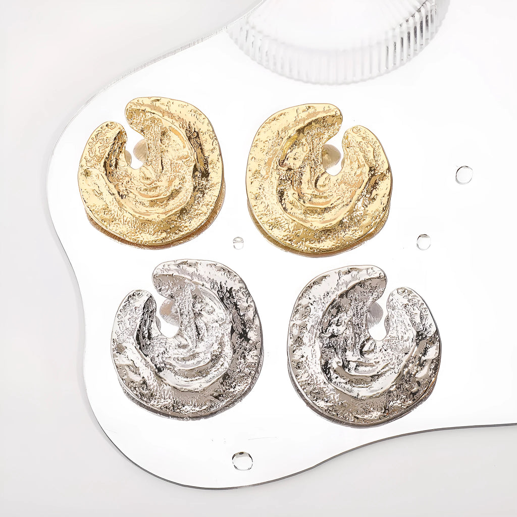 Exaggerated geometric women's earrings with irregular pleating and concave-convex texture in gold colour