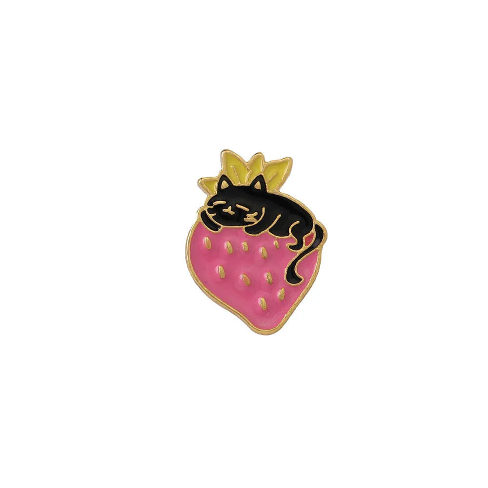 Alloy metal brooch showing a cute cat figure with a strawberry cake and dripping oil decoration.