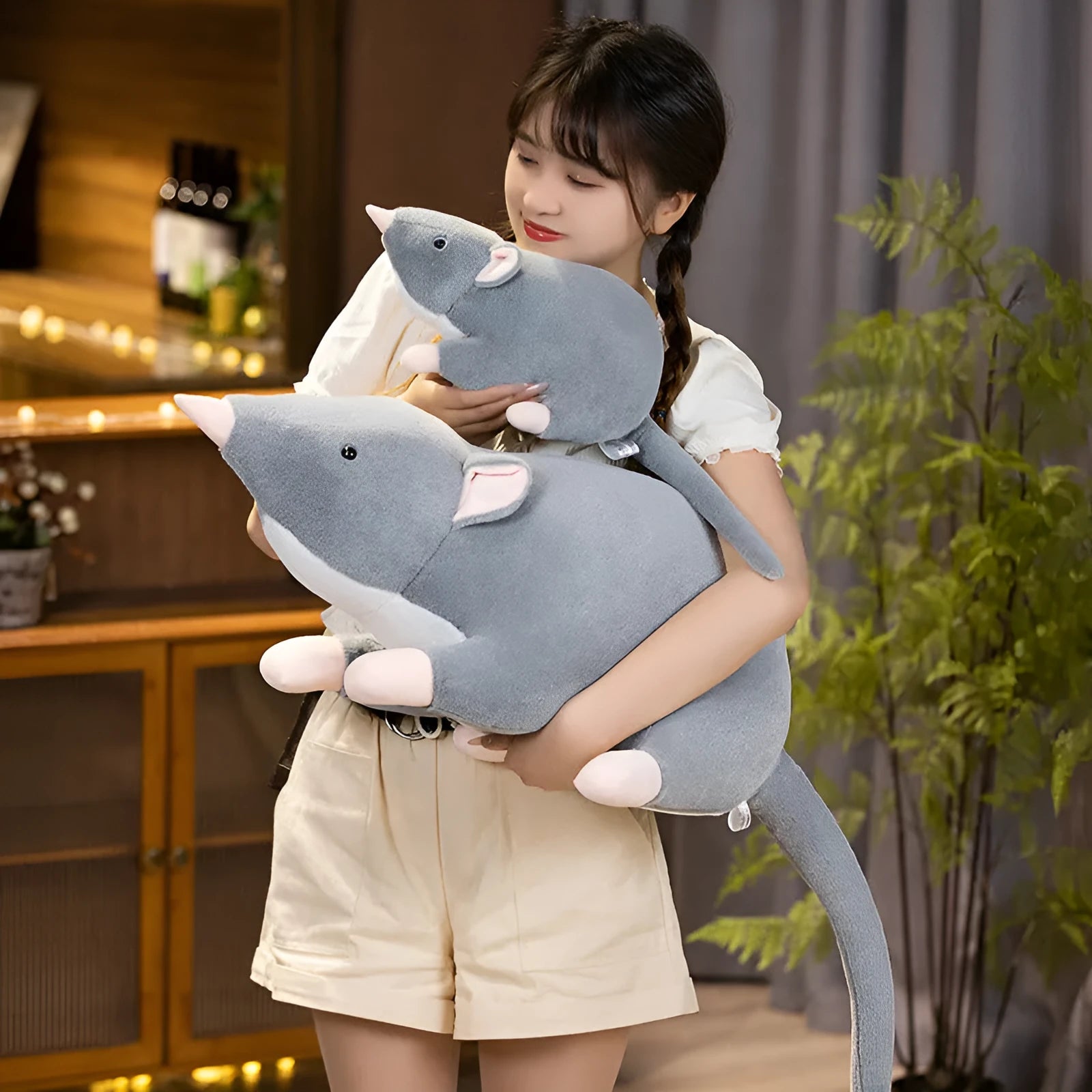 Cartoon mouse plush toy doll in three size options: 32cm, 50cm and 100cm heights