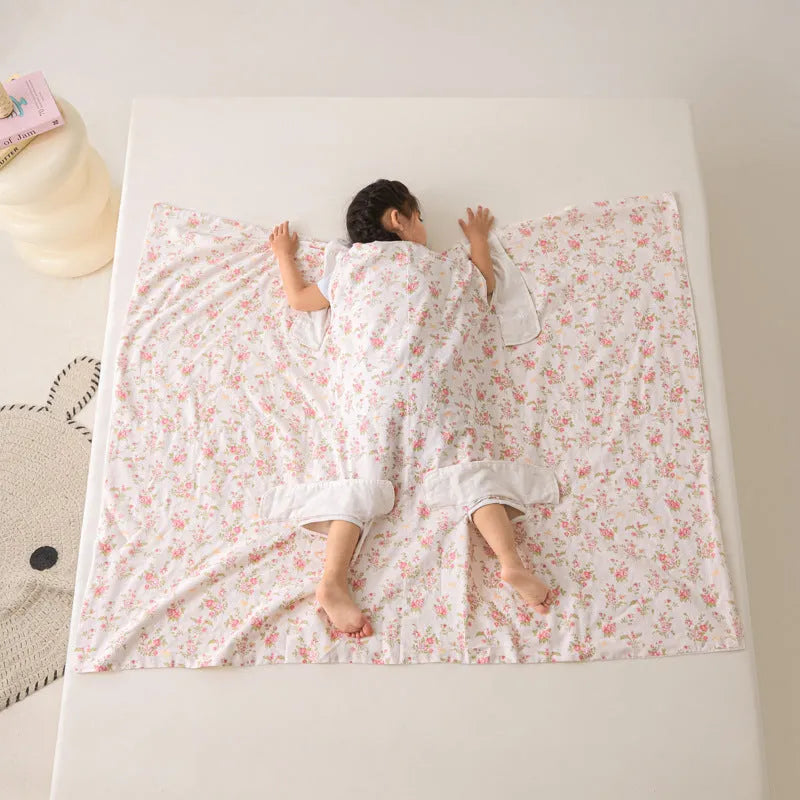 Summer anti-kick sleeping bag cover blanket in chemical fibre with colourful pattern designs