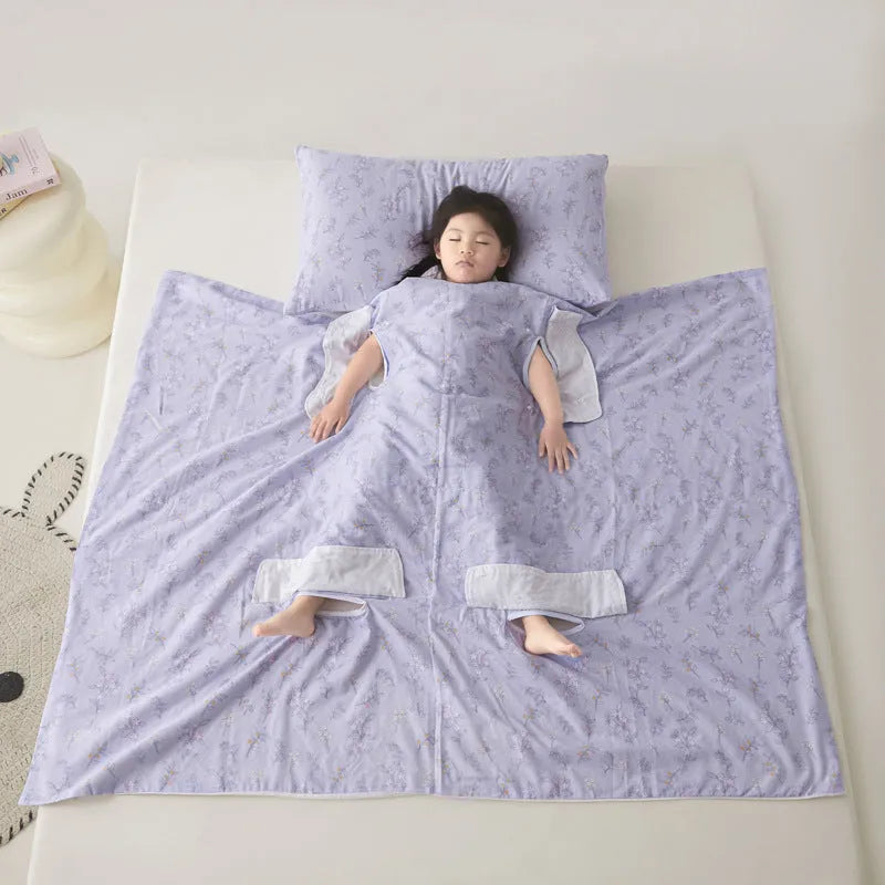 Summer anti-kick sleeping bag cover blanket in chemical fibre with colourful pattern designs
