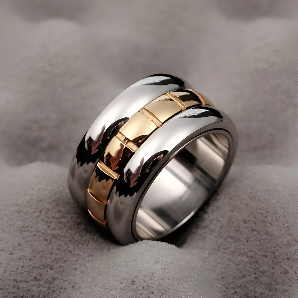 Gold titanium steel knuckle ring with ultra-wide tail and rotatable design