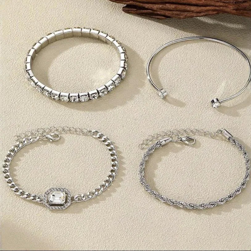 Geometric alloy jewellery set with retro square diamond chain design in gold and silver finish options