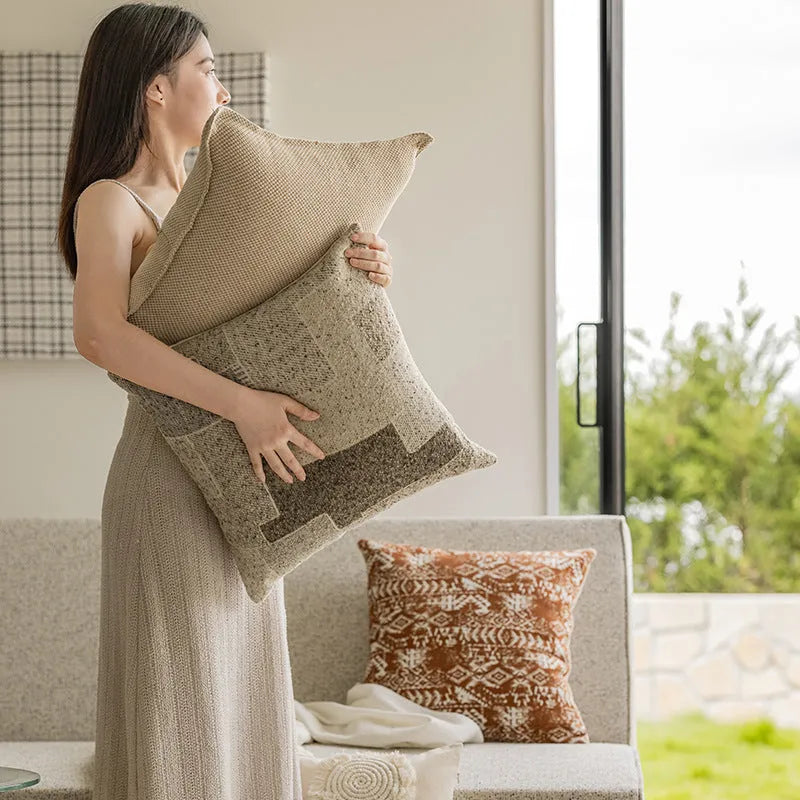 Solid colour and abstract pattern decorative cushion pillow for sofa in 45x45cm size.
