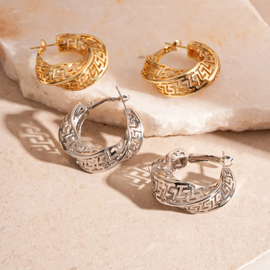 Geometric hollow stud earrings with twisted round design in electroplated copper
