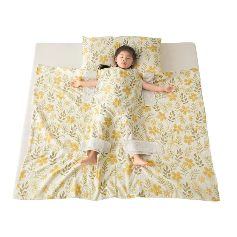 Summer anti-kick sleeping bag cover blanket in chemical fibre with colourful pattern designs