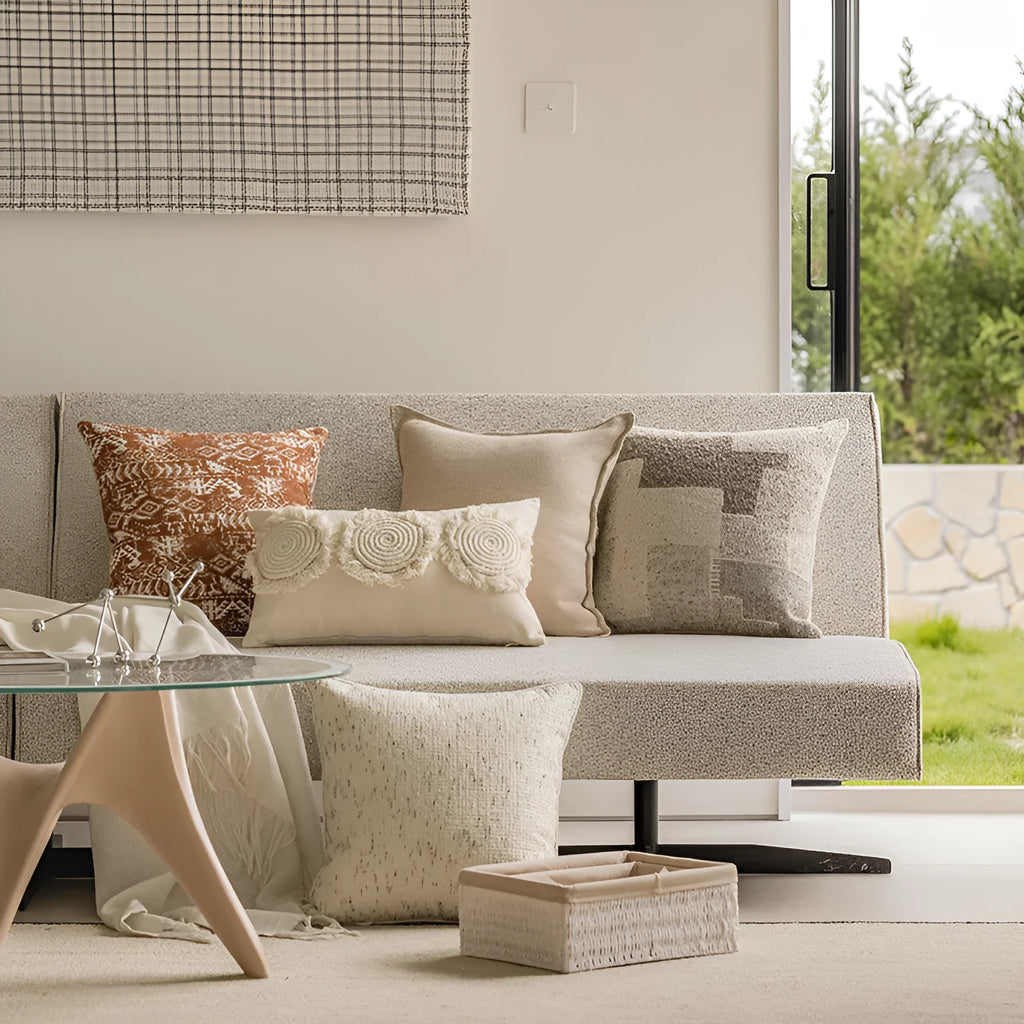 Solid colour and abstract pattern decorative cushion pillow for sofa in 45x45cm size.