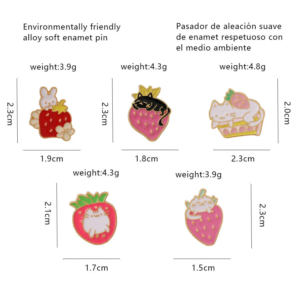 Alloy metal brooch showing a cute cat figure with a strawberry cake and dripping oil decoration.